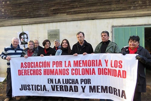 Se instala placa que reconoce a Colonia Dignidad como Monumento Histórico y Sitio de Memoria