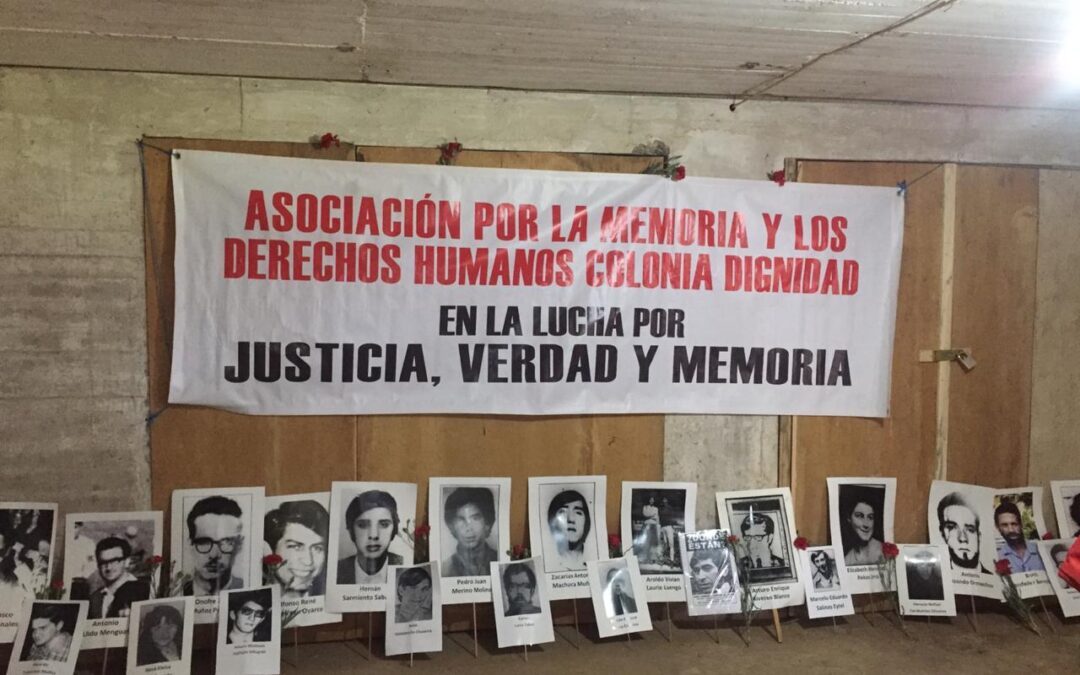 Sobrevivientes de Colonia Dignidad conmemoraron el golpe de Estado en el ex recinto de tortura y exterminio de la dictadura militar